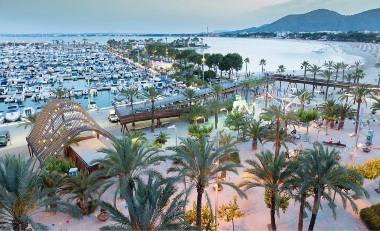 Aquamarina Beach 알쿠디아 외부 사진